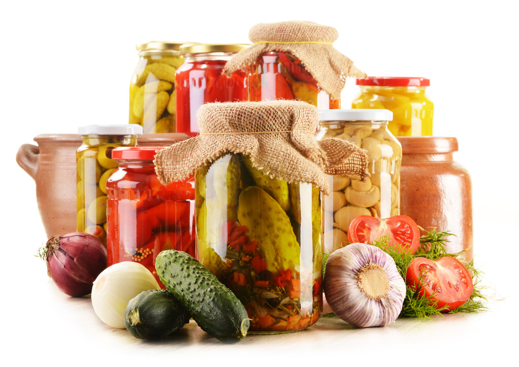 瓶子腌制蔬菜 傳統(tǒng)美食與日用品的完美結合